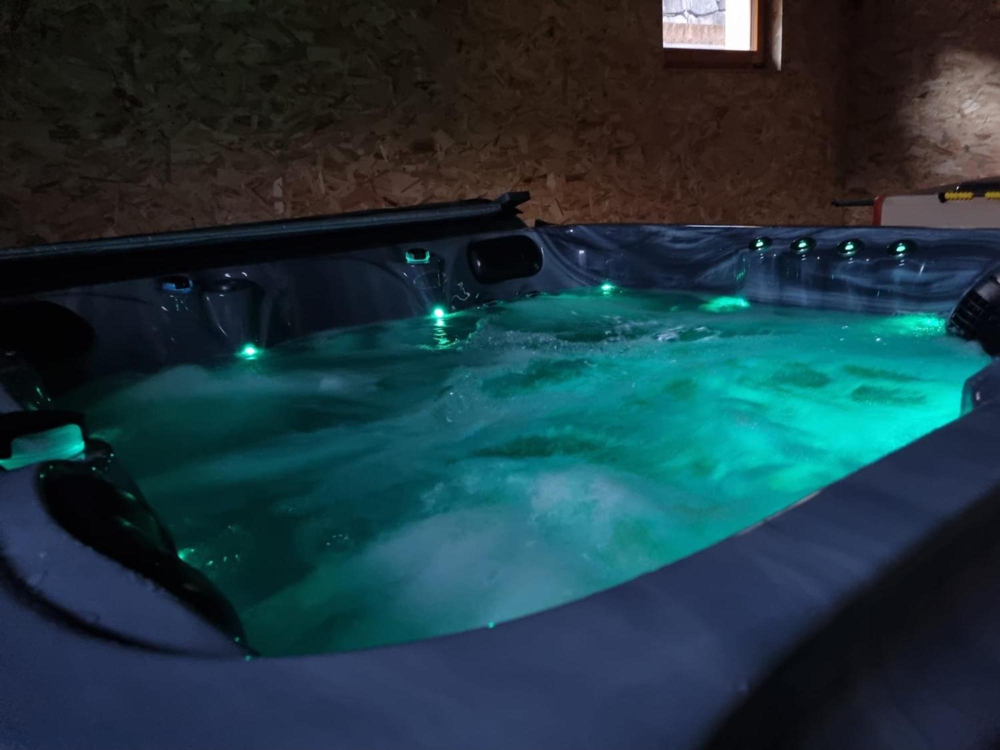 Les Randogodilleurs Avec Jacuzzi A 2Kms Des Pistes Et 350M Du Theatre Du Peuple ! Villa Bussang Exterior foto